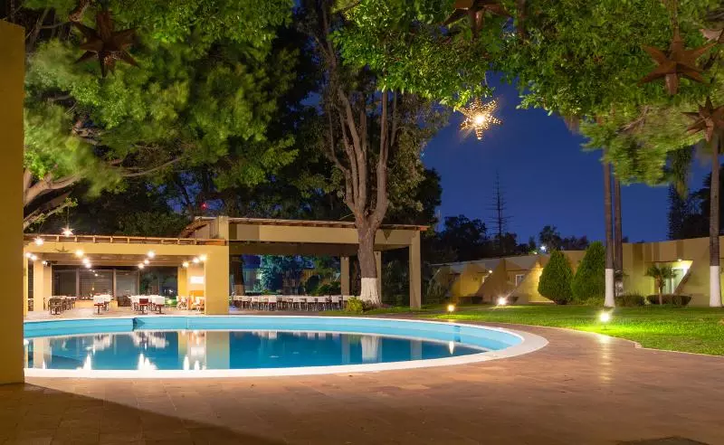 Отель Camino Real Guadalajara