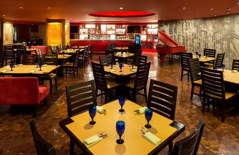 Отель Camino Real Guadalajara