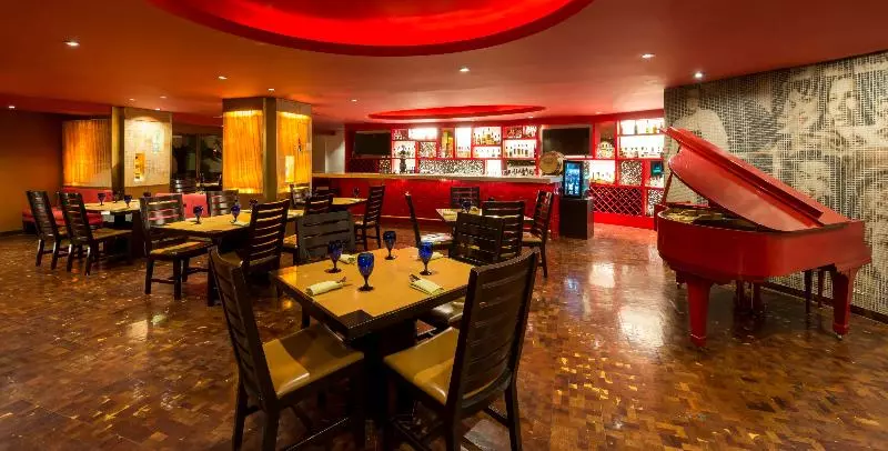 Отель Camino Real Guadalajara