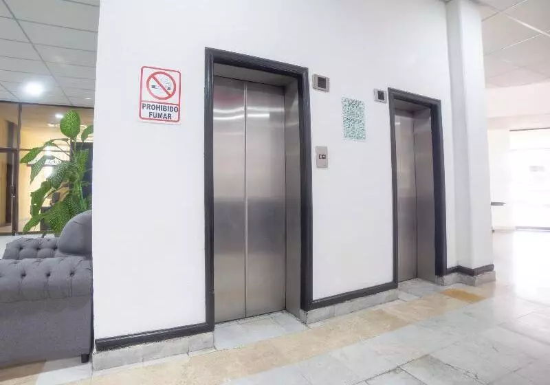 酒店 Casa Real Celaya