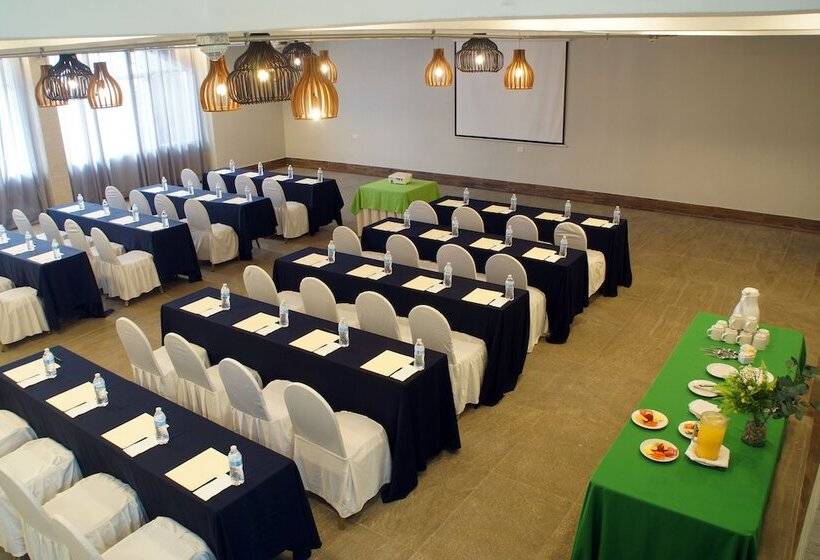 فندق Don Pelayo Pacific Beach