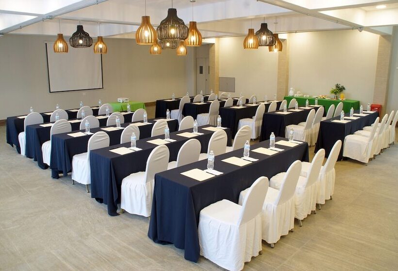 فندق Don Pelayo Pacific Beach