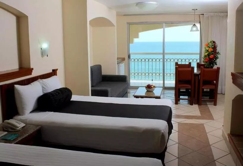 Hotel Don Pelayo Pacific Beach