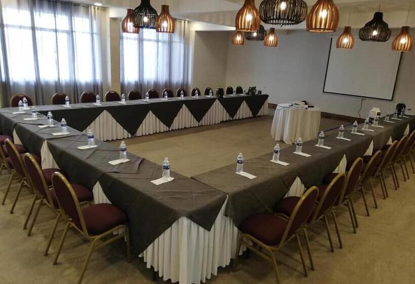 فندق Don Pelayo Pacific Beach