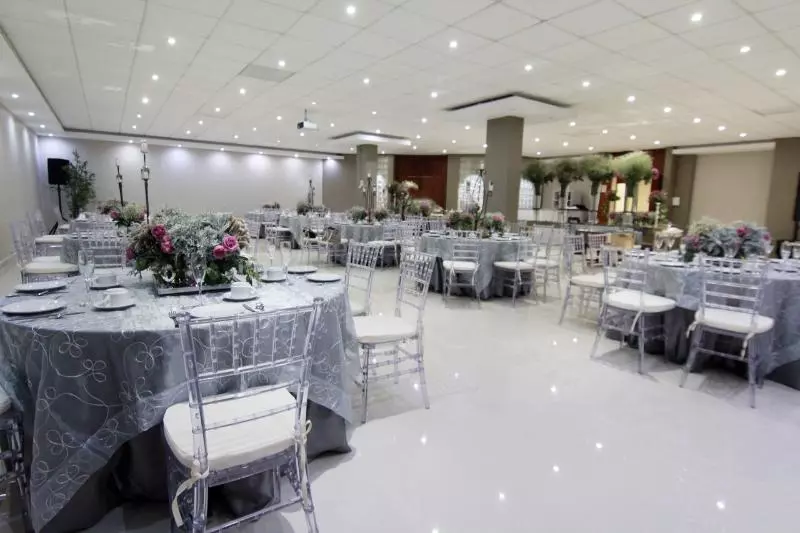 Otel Fray Junipero Serra