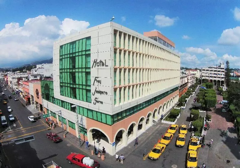 Otel Fray Junipero Serra