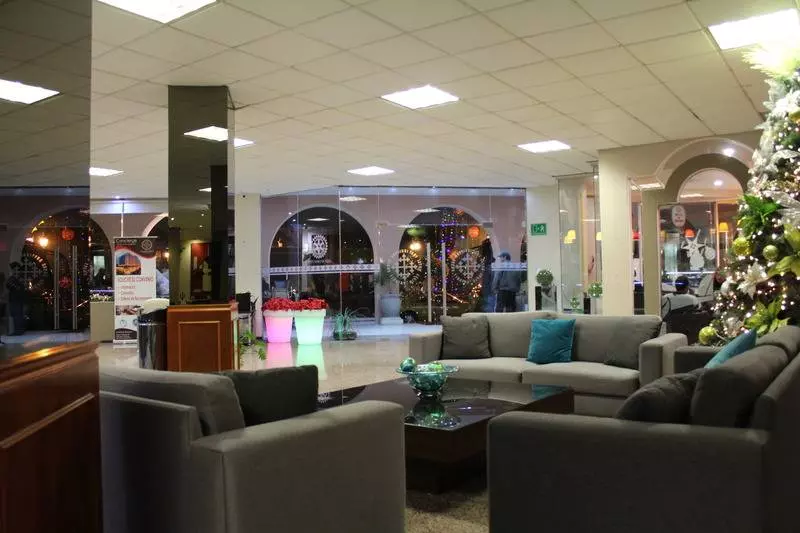 Otel Fray Junipero Serra