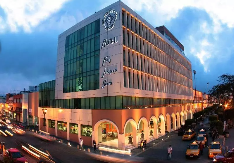 Otel Fray Junipero Serra