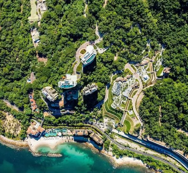 Отель Garza Blanca Preserve Resort & Spa