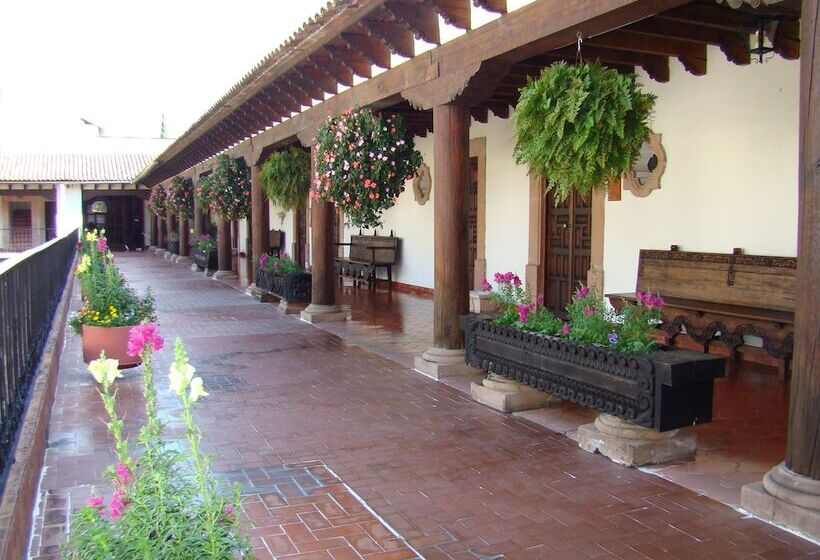 فندق Mansion Del Cupatitzio