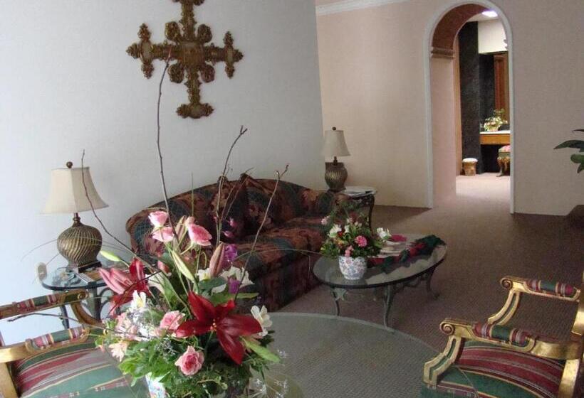 فندق Mansion Del Cupatitzio