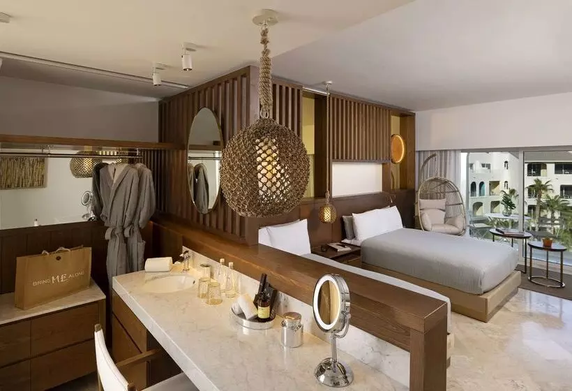 Hotelli Me Cabo By Meliá