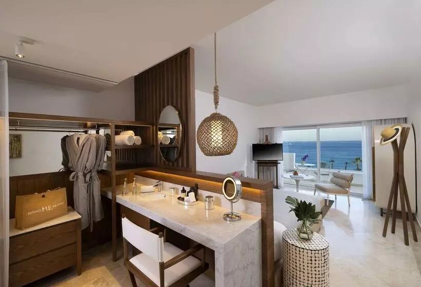 Hotelli Me Cabo By Meliá