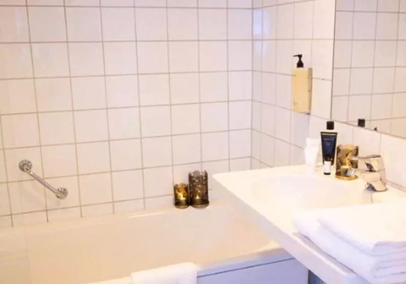 Voksenasen Hotell; Best Western Signature Collection