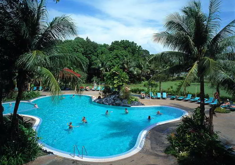 Mutiara Burau Bay Beach Resort