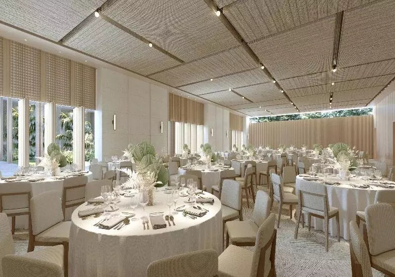 Mutiara Burau Bay Beach Resort