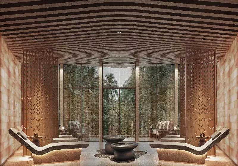 Mutiara Burau Bay Beach Resort