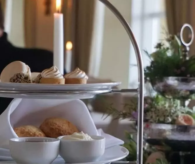 Refsnes Gods   By Classic Norway Hotels