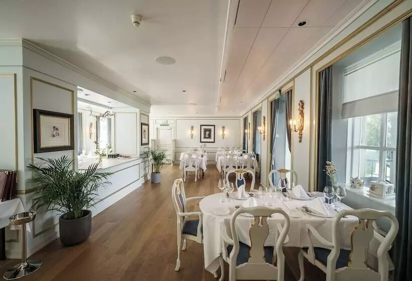 Refsnes Gods   By Classic Norway Hotels