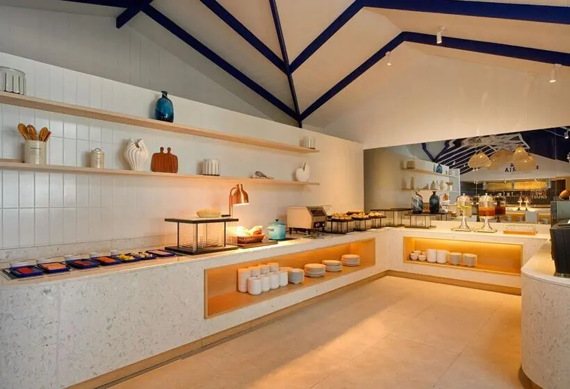 استراحتگاه Eri Maldives
