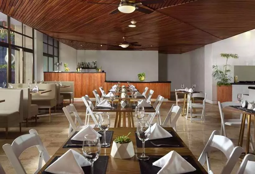 Resort Meliá Puerto Vallarta – All Inclusive