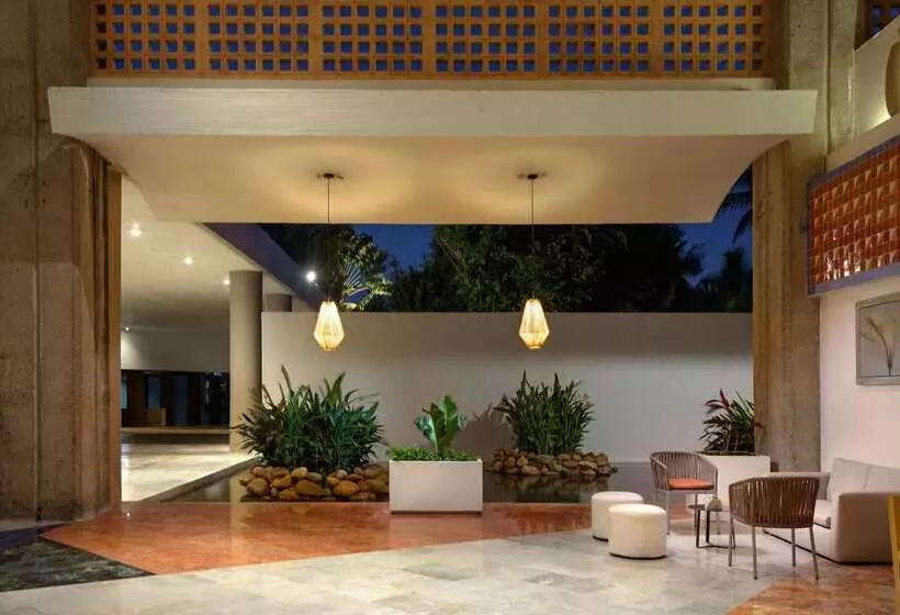 Resort Meliá Puerto Vallarta – All Inclusive