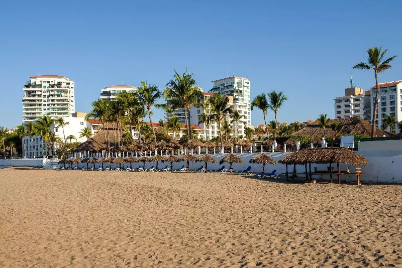 Resort Meliá Puerto Vallarta – All Inclusive