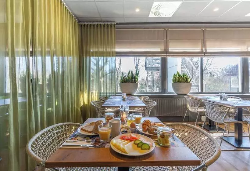 Amrâth Airport Hotel Rotterdam