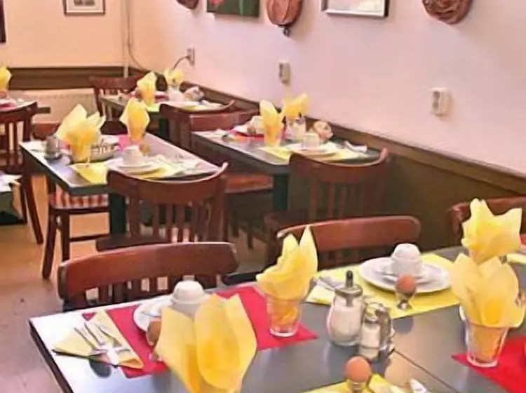 Amsterdam Hostel Sarphati