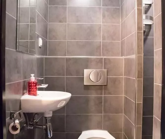 Amsterdam Hostel Sarphati