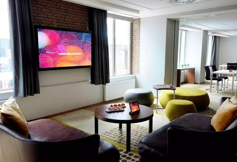 Отель Amsterdam Marriott