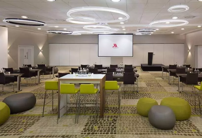 Отель Amsterdam Marriott