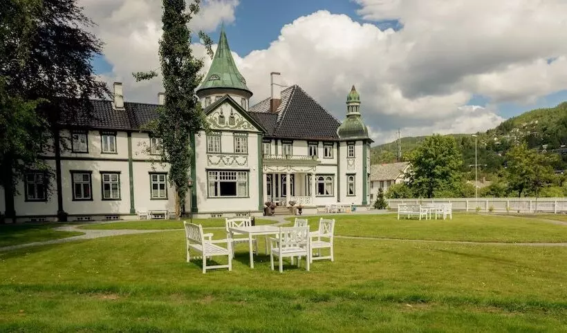 Отель Bårdshaug Herregård