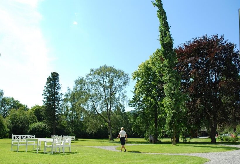 Szálloda Bårdshaug Herregård