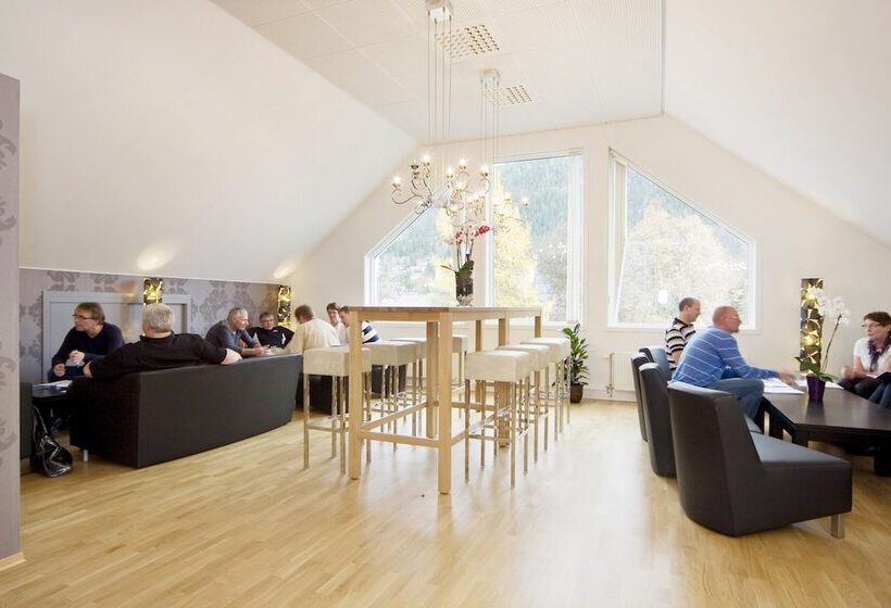 Szálloda Bårdshaug Herregård