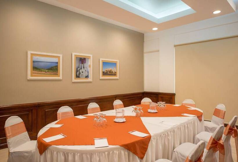 בית מלון כפרי Globales Camino Real Managua