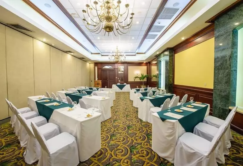 בית מלון כפרי Globales Camino Real Managua