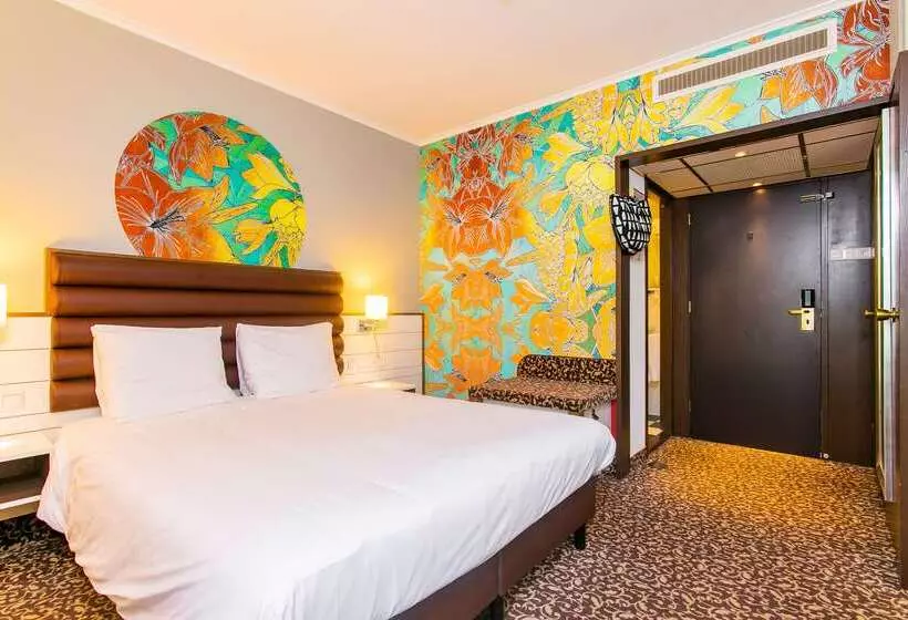 Golden Tulip Hotel Central