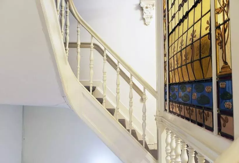 فندق Quentin England