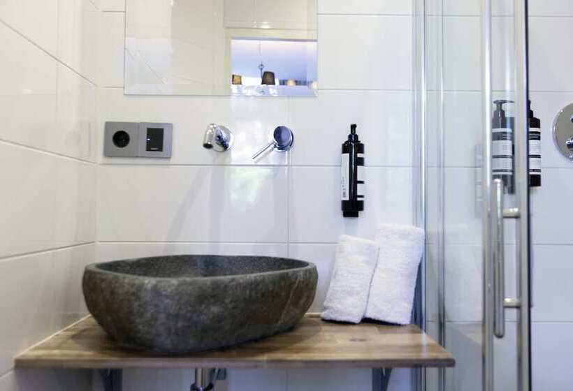 Hotel Quentin England