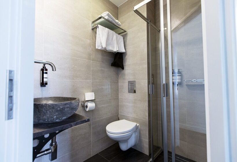 Hotel Quentin England