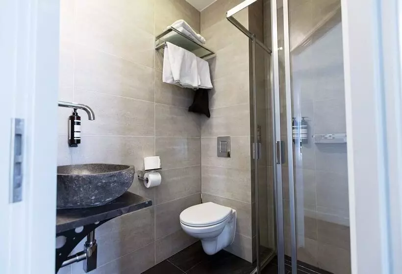 فندق Quentin England