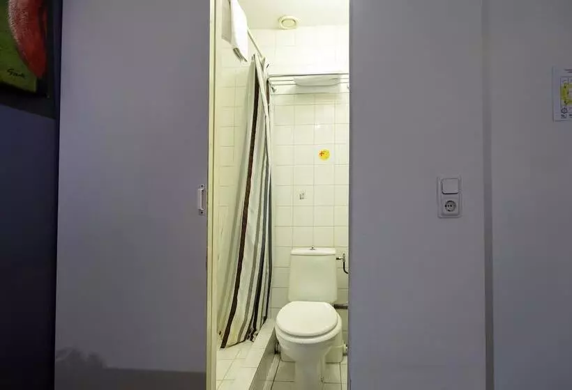 فندق Quentin England