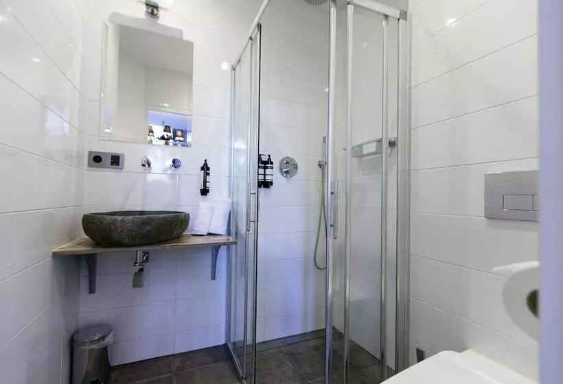 فندق Quentin England