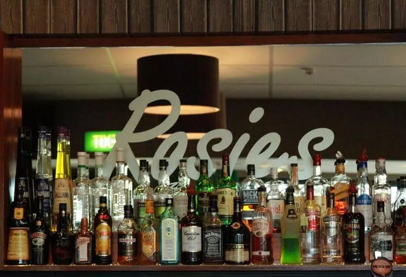 בית מלון כפרי Rosebank Lodge