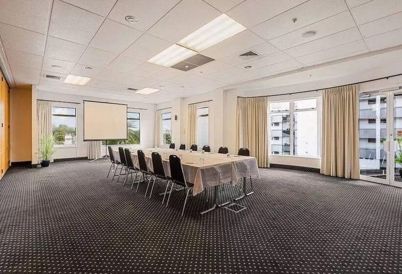 The Parnell Hotel & Conference Centre