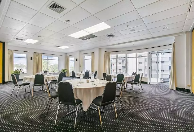 The Parnell Hotel & Conference Centre