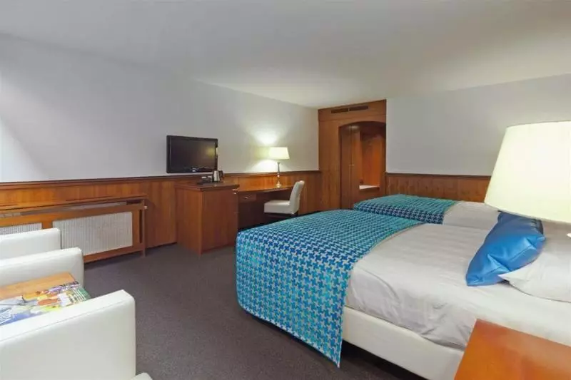 Van Der Valk Hotel Akersloot / A9 Alkmaar