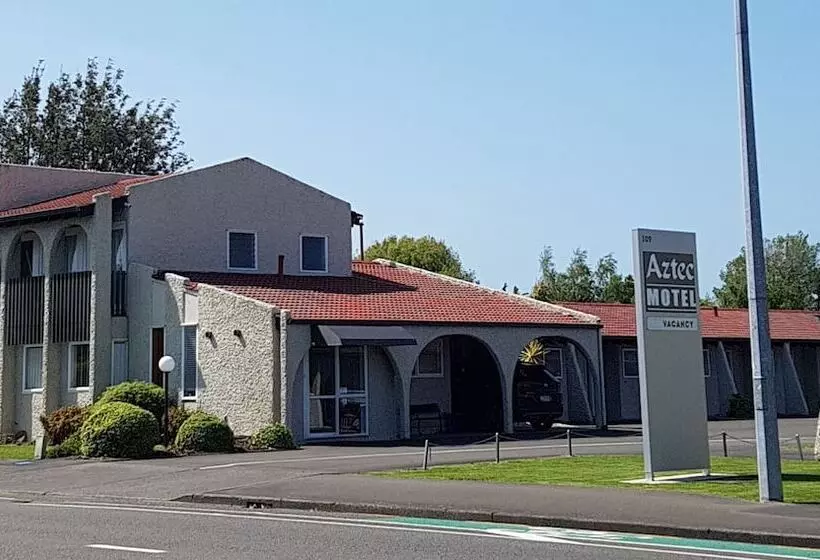 Aztec Motel