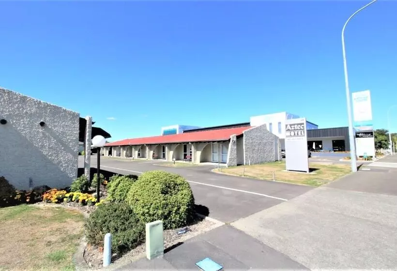 Aztec Motel
